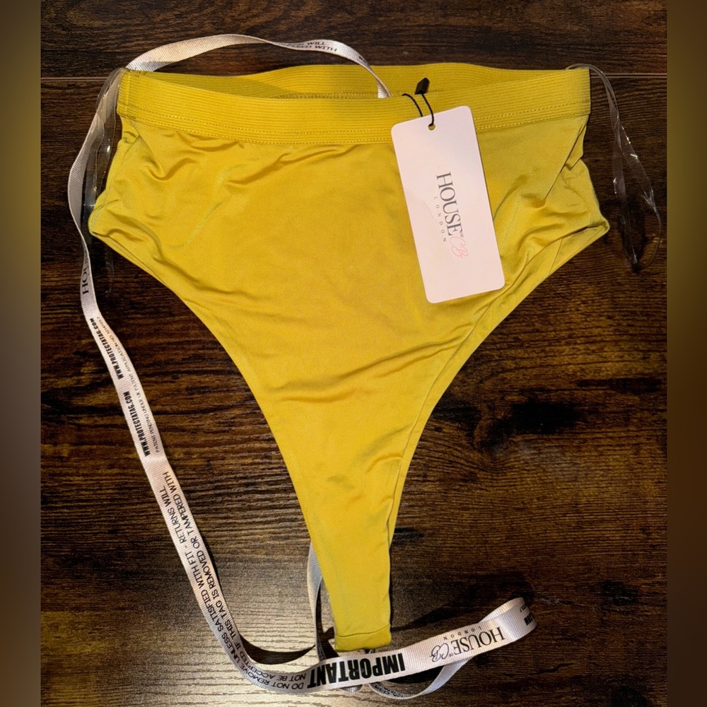 House of CB Mustard Swimsuit Bottoms High Waisted Mustard/Green Size M NWT